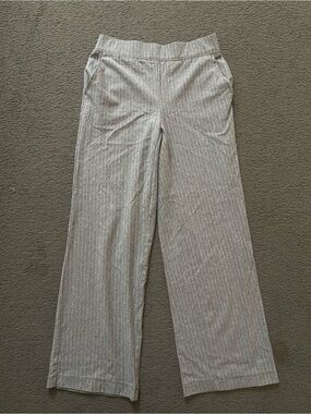 Truth Women's Wide-Leg Pinstripe Pants in Light Gray